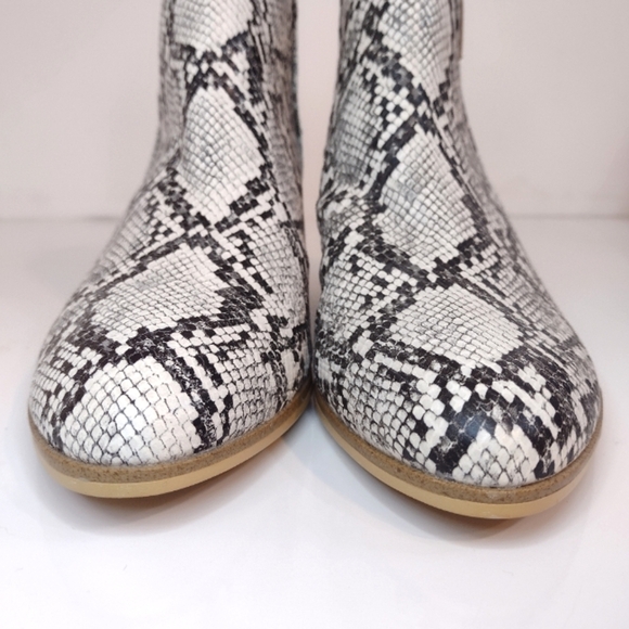 Dr Scholl's  Lucky One  Women's  zipper booties size (8)M - Picture 4 of 13